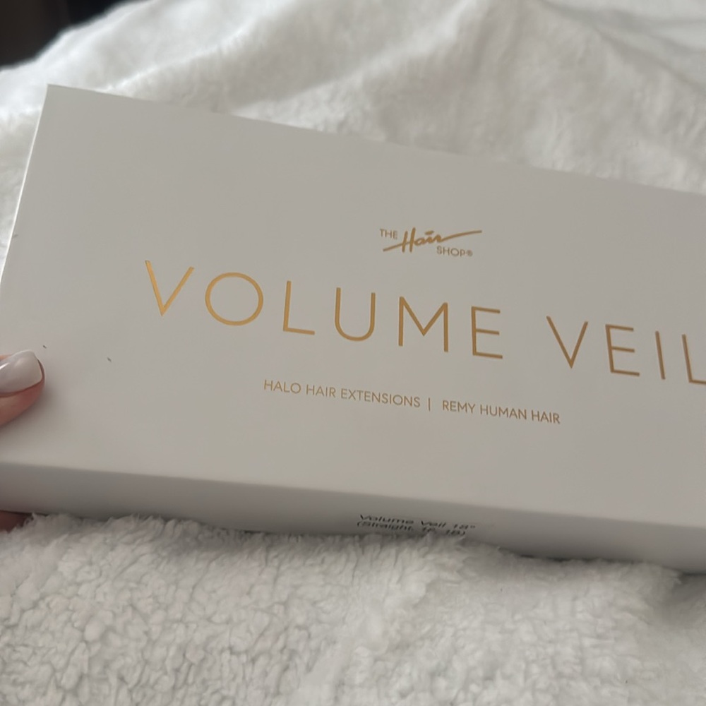 Volume Veil- Never Use ! Color 1B